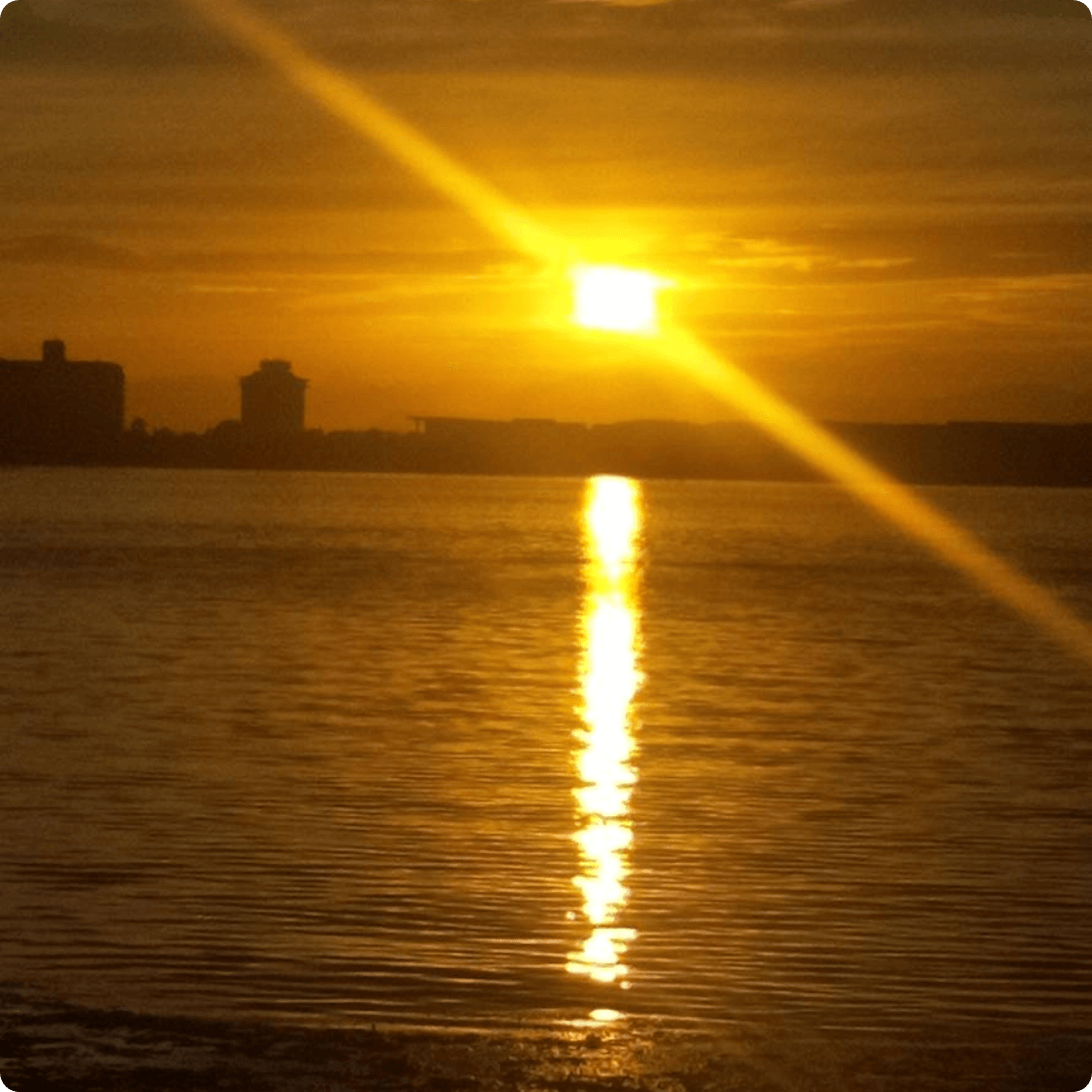 琵琶湖の夕焼け